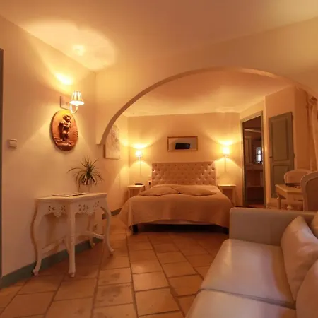 Hotel Du Palais Des Papes Avinhão