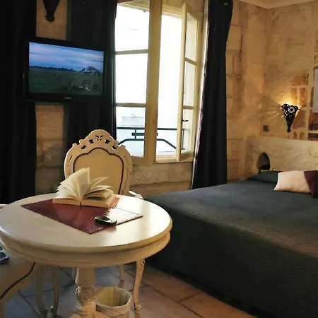 Hotel Du Palais Des Papes 3*