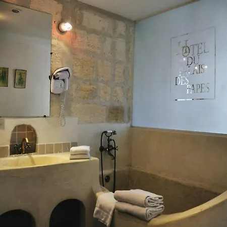 Hotel Du Palais Des Papes 3*