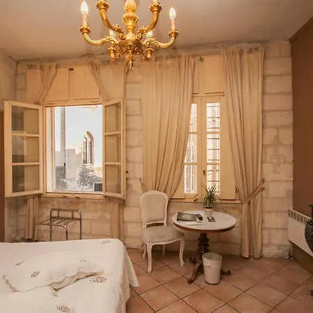 Hotel Du Palais Des Papes Avinhão